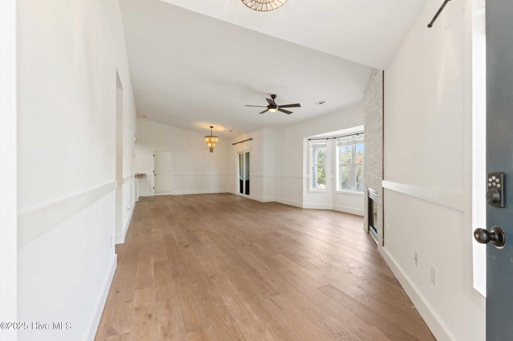Property photo 3 of 30 <Alttext/>