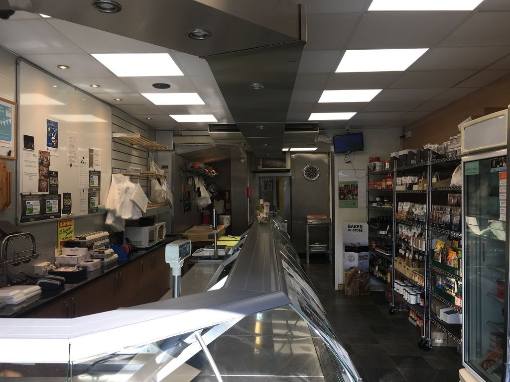 Property photo 2 of 6