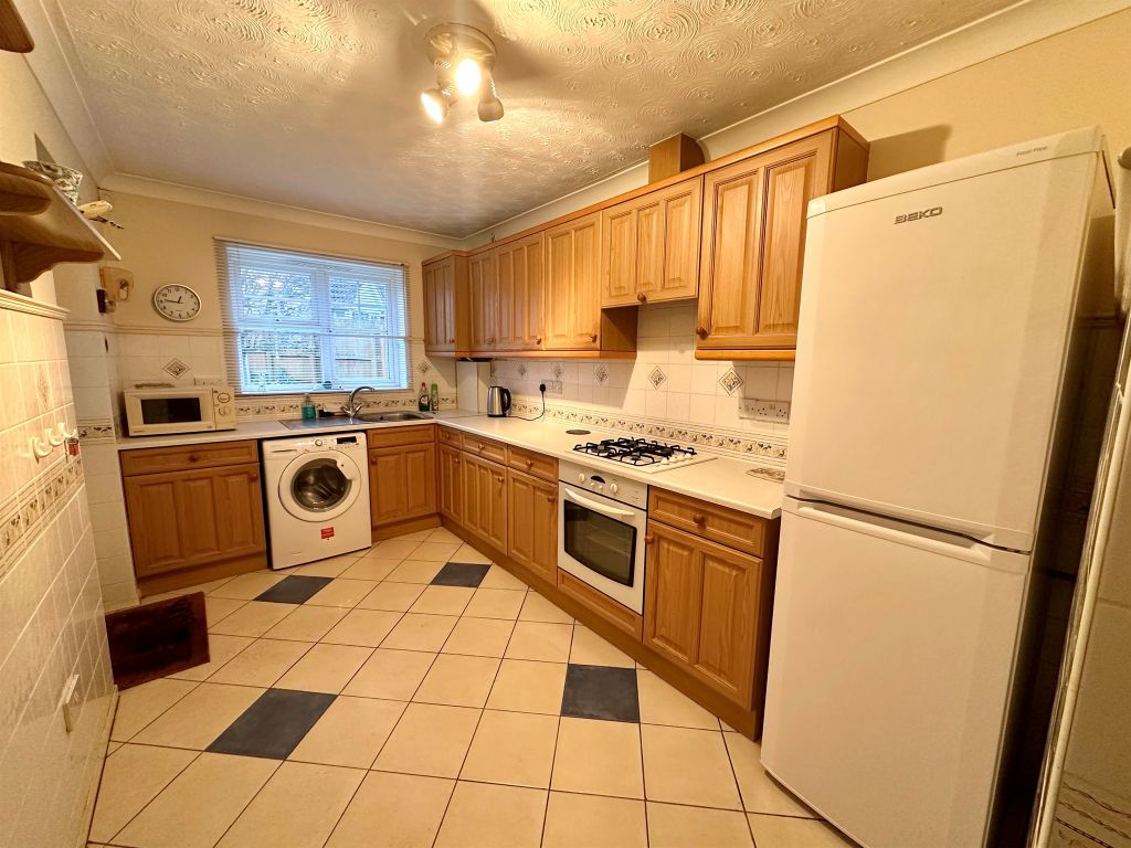 Property photo 3 of 12