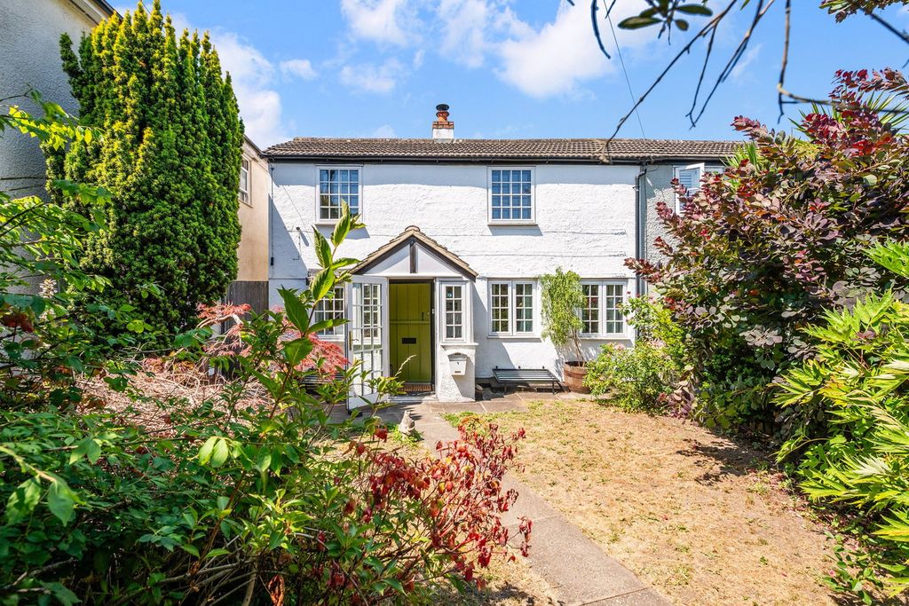 Property photo 1 of 28
