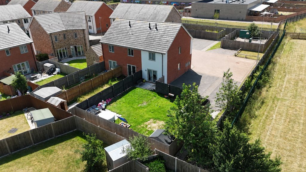 Property photo 1 of 19 5168480