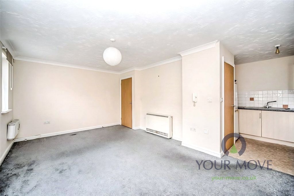 Property photo 3 of 13 Living/Dining Room