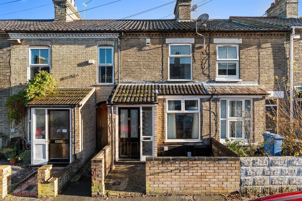 Property photo 1 of 19 36Hotblackrd-001.Jpg