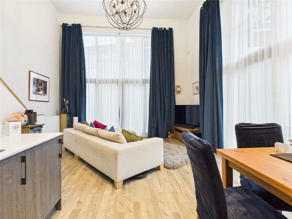 Property photo 2 of 11 Picture No. 02