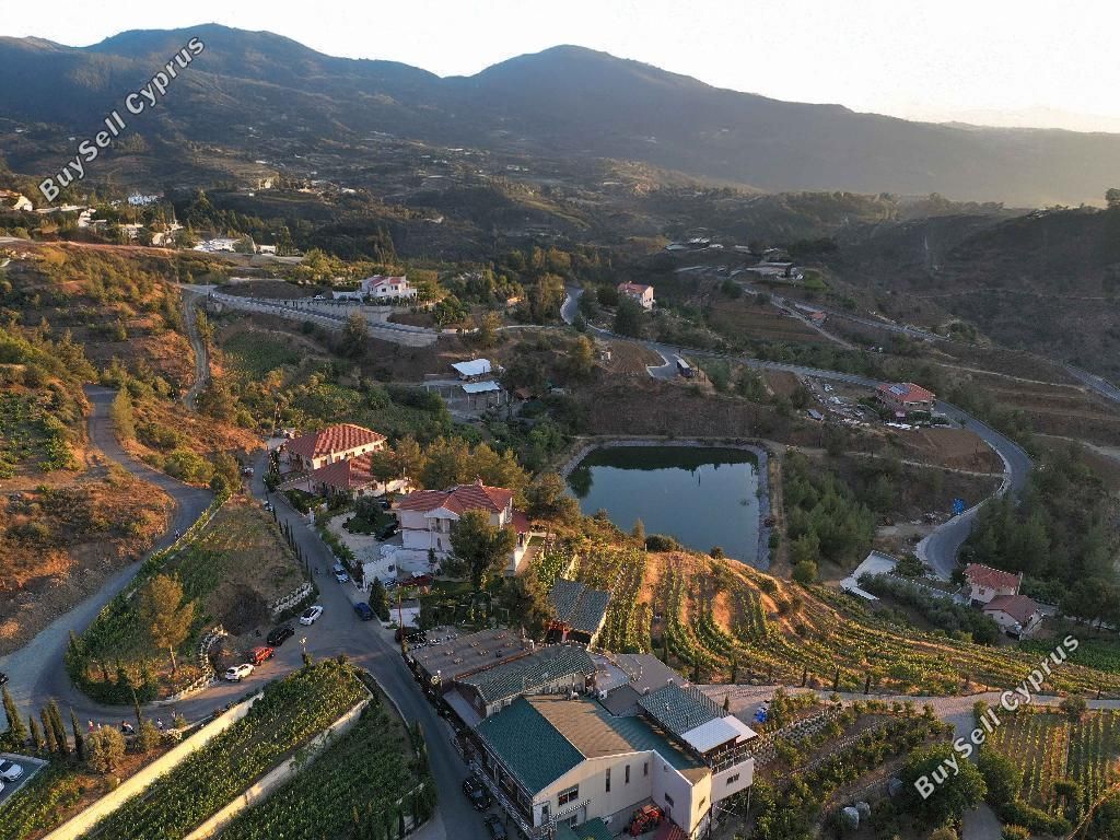 Property photo 1 of 5