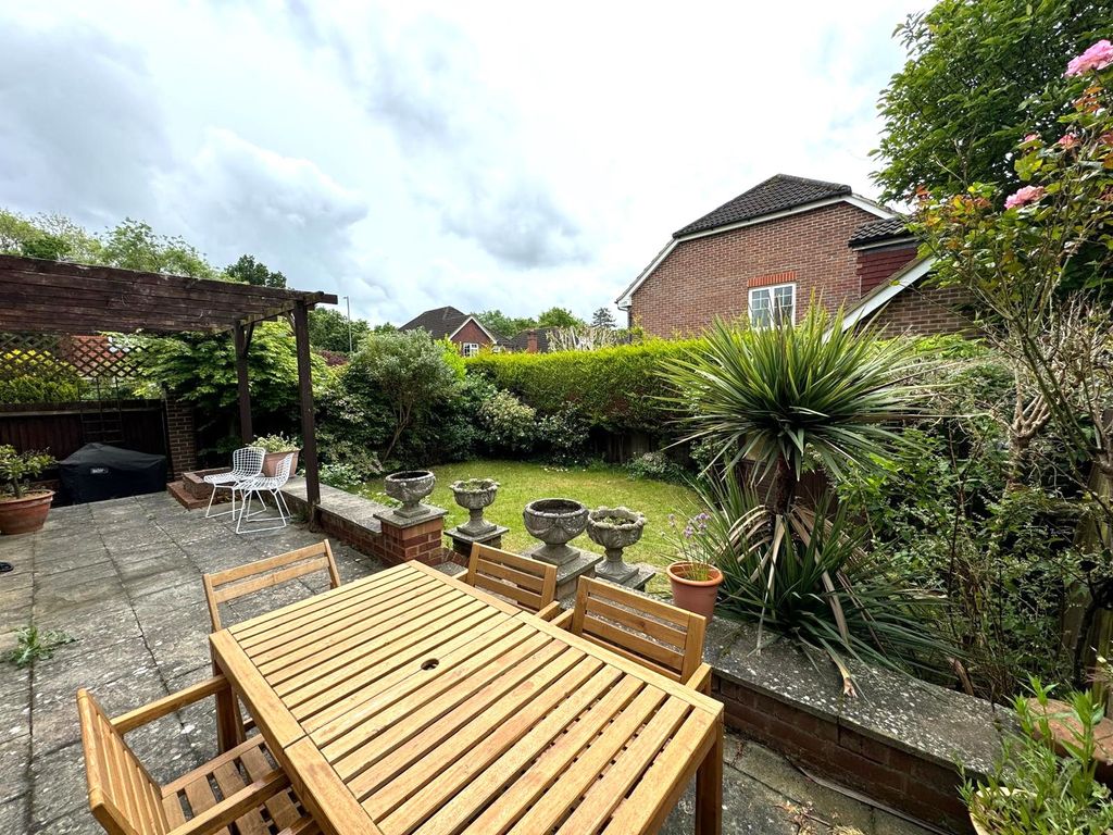 Property photo 2 of 13