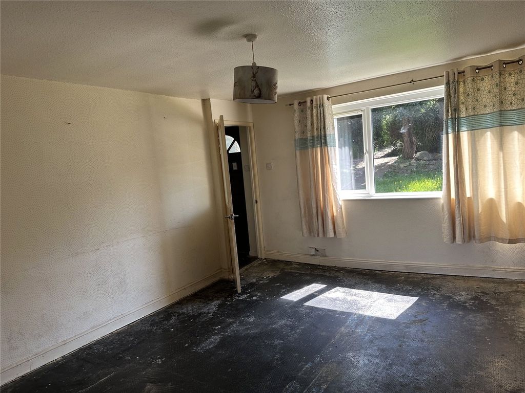 Property photo 3 of 13 Lounge/Diner