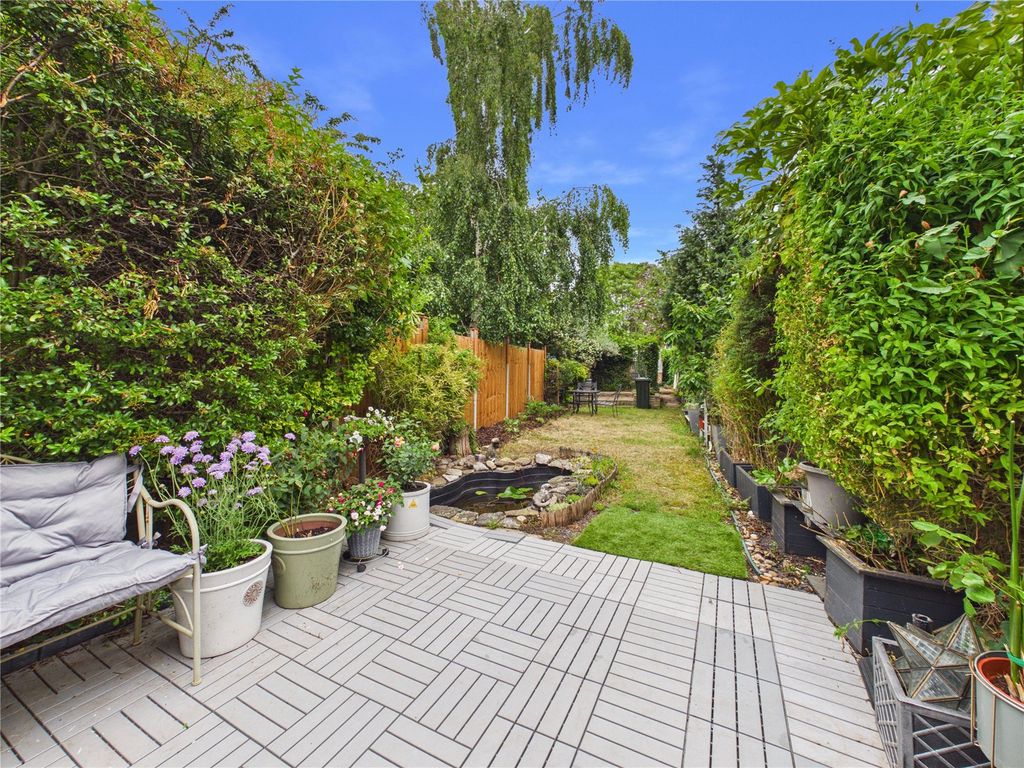 Property photo 2 of 18 Picture No. 33
