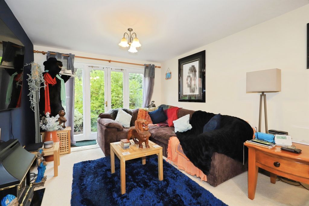 Property photo 3 of 18