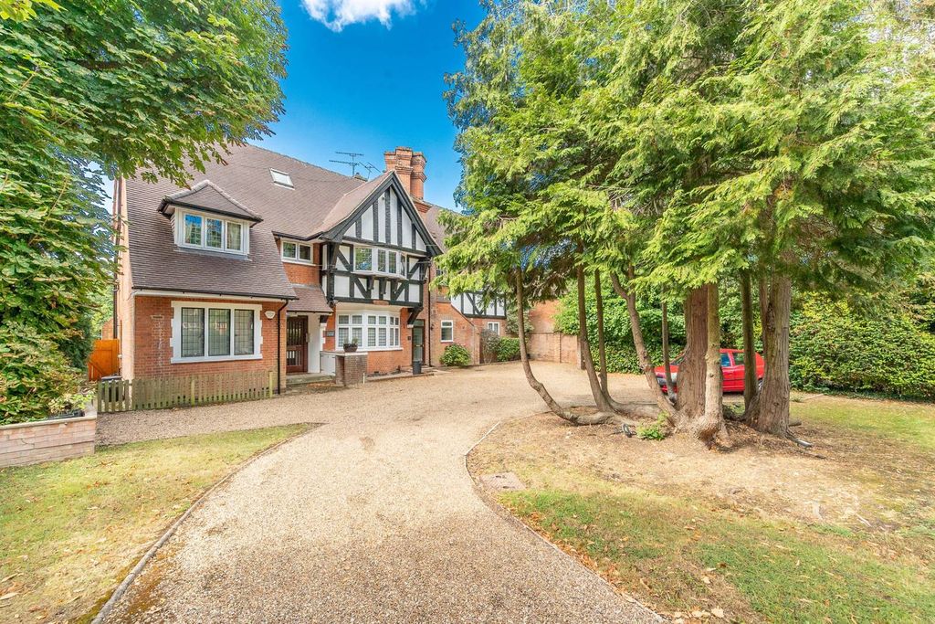 Property photo 1 of 9