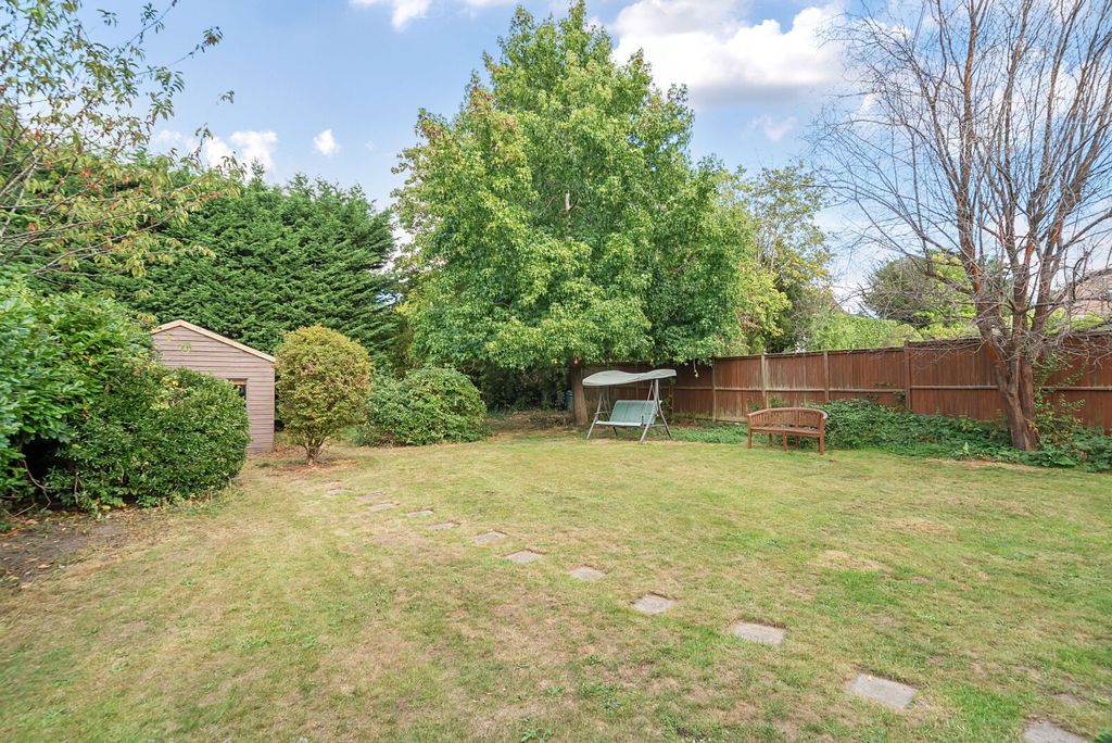 Property photo 3 of 14 Garden
