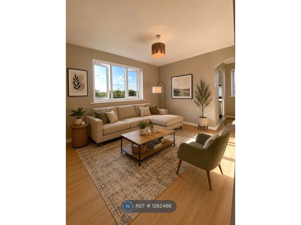 Property photo 1 of 3