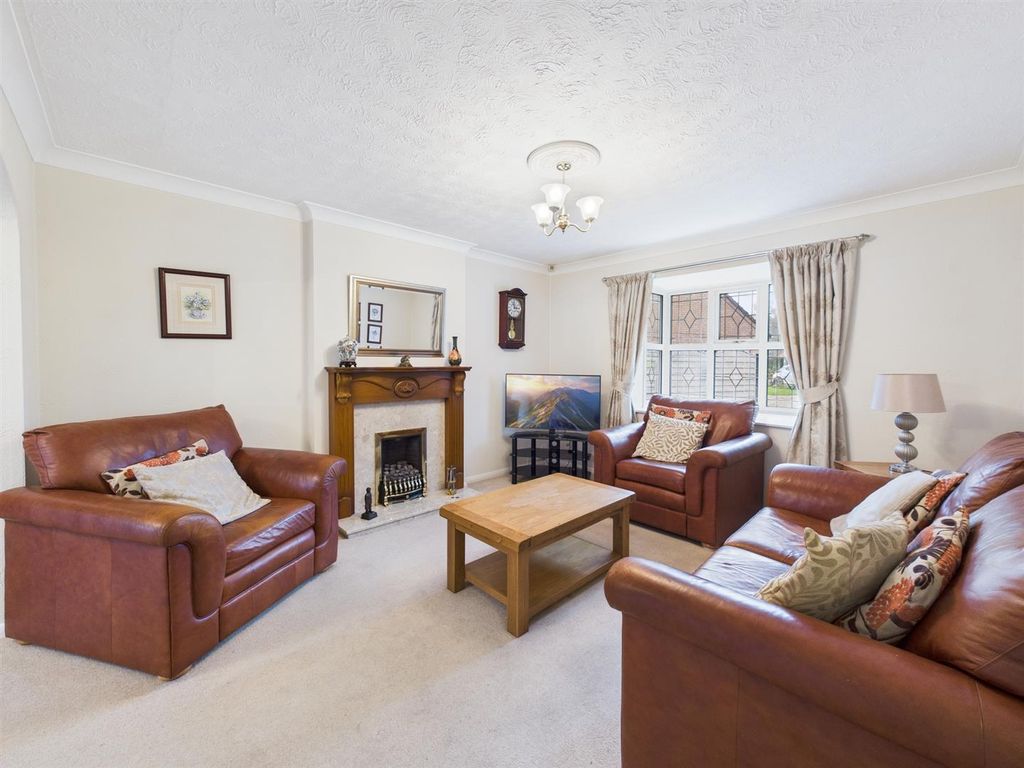 Property photo 2 of 16