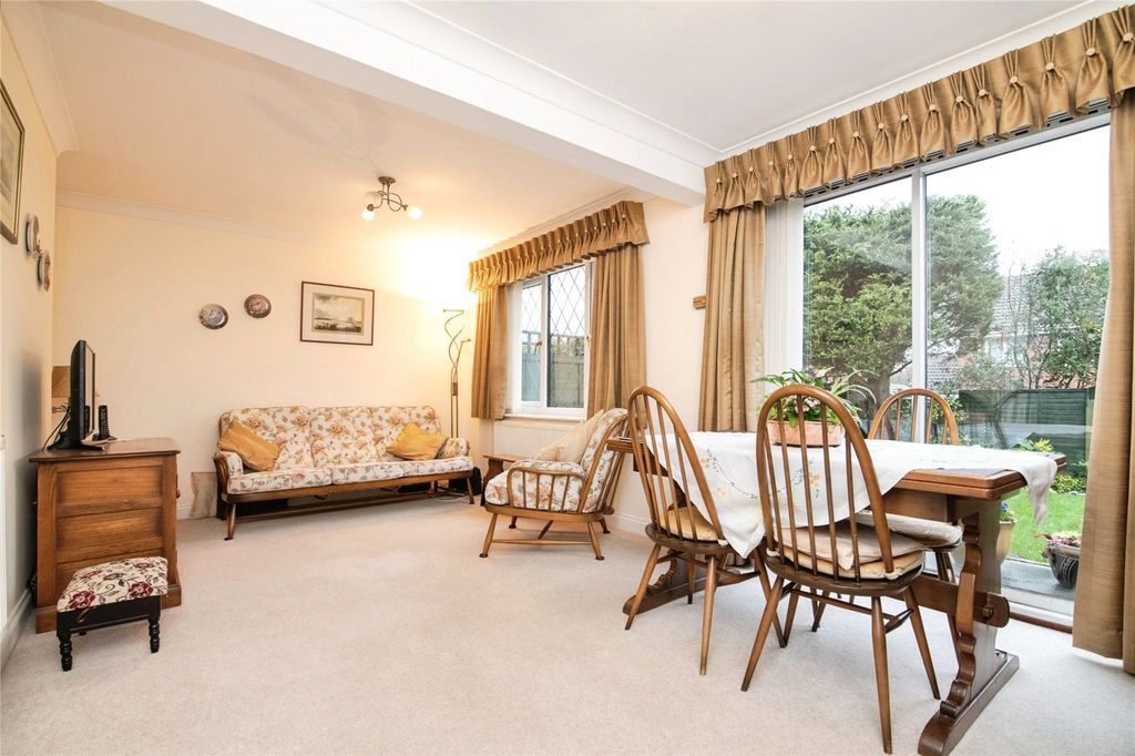 Property photo 2 of 24 Picture No. 23