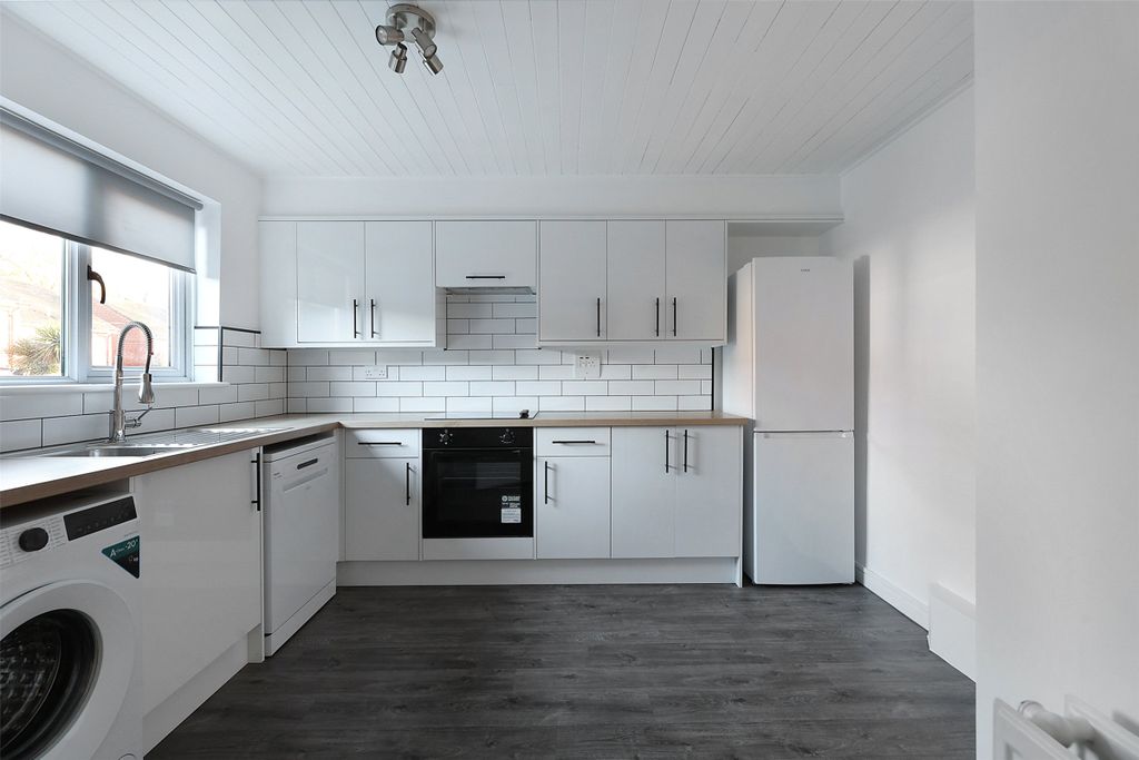 Property photo 3 of 11 Picture No. 08