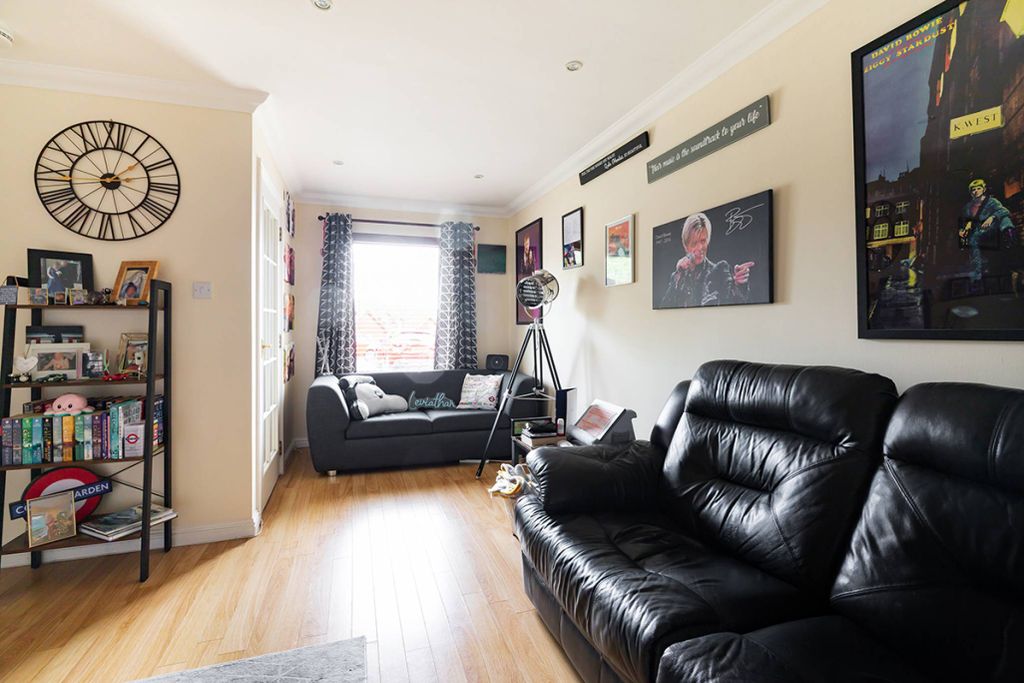 Property photo 3 of 24