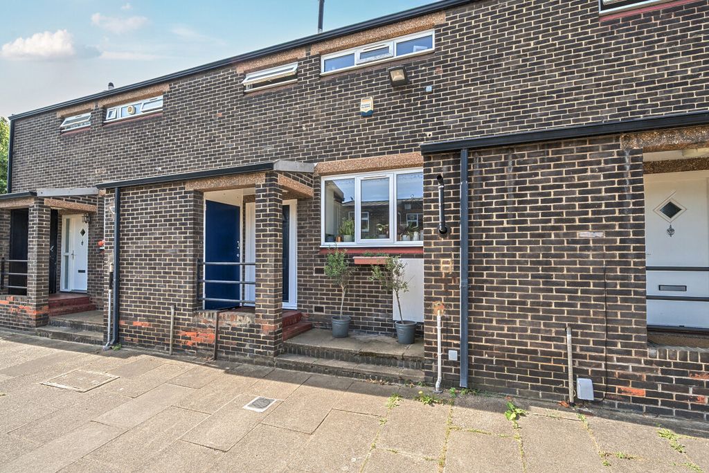Property photo 1 of 12 1485818-1-6A47794...