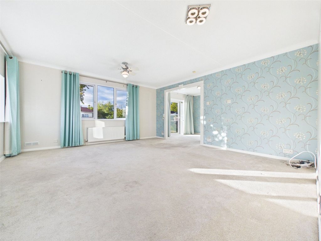 Property photo 3 of 15 Picture No. 05