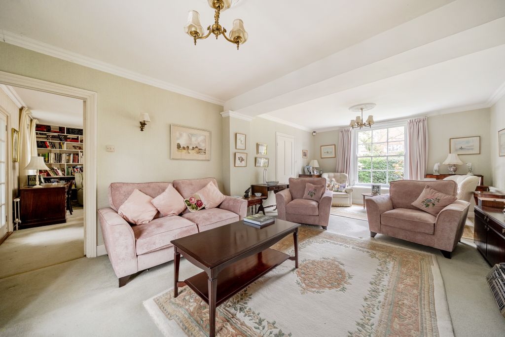 Property photo 2 of 18