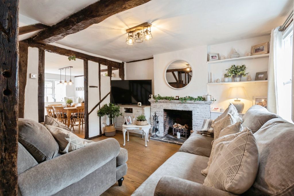 Property photo 2 of 19