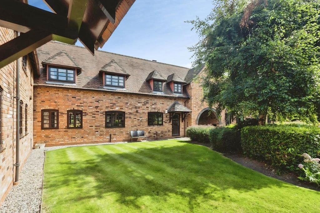 Property photo 1 of 21 37Aa635F-Rzjnw5Arvecnwqkhseovew.Jpg