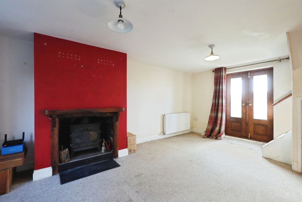 Property photo 3 of 16