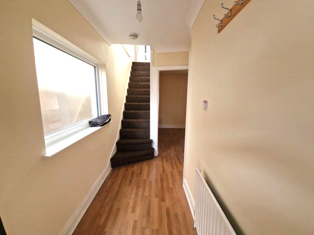 Property photo 2 of 15 B6c16B32-E227-447E-B5c7-9B03E1Eec791