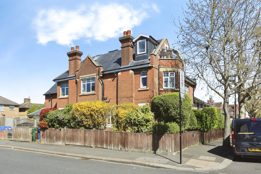 Property photo 1 of 13