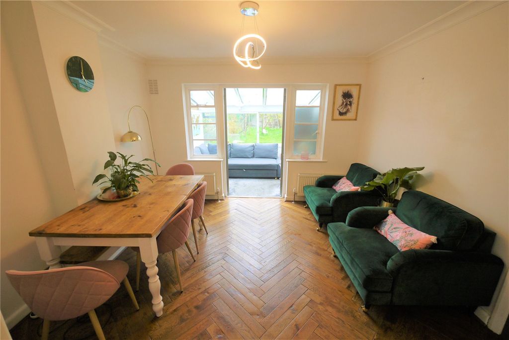 Property photo 3 of 10 Picture No. 03