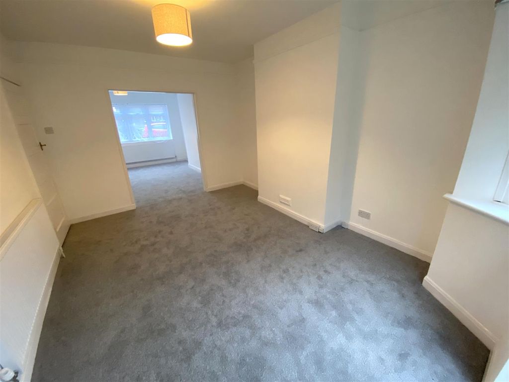 Property photo 2 of 10 Recep.Jpg