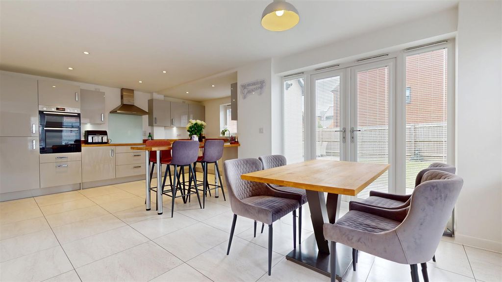 Property photo 2 of 23 05082025_181055.Jpg