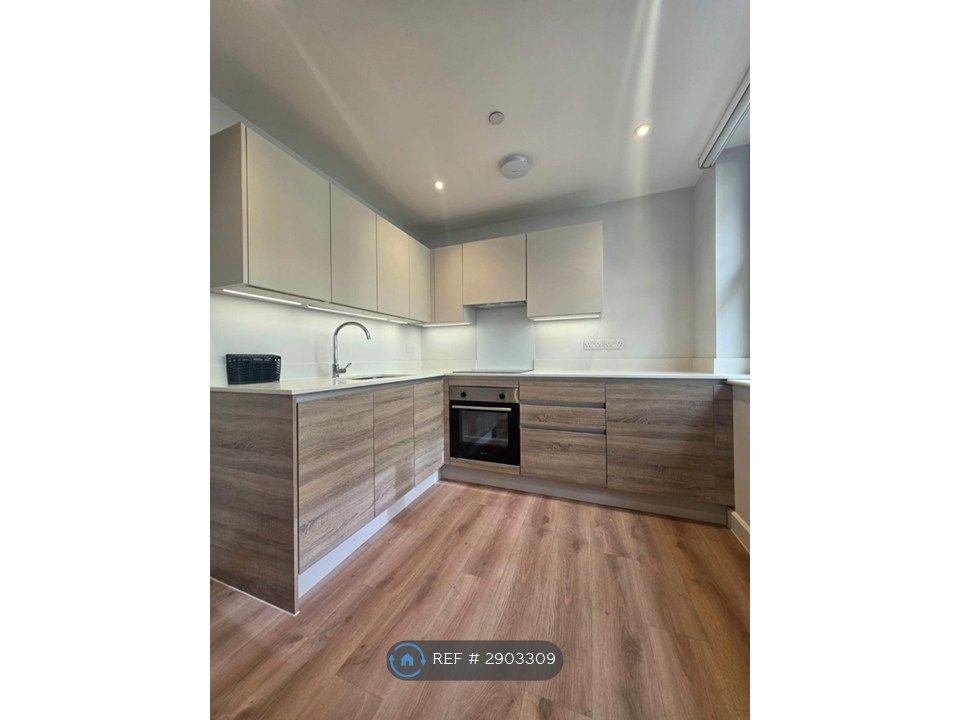 Property photo 1 of 12 Kitchen