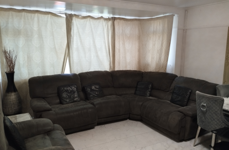 Property photo 3 of 11