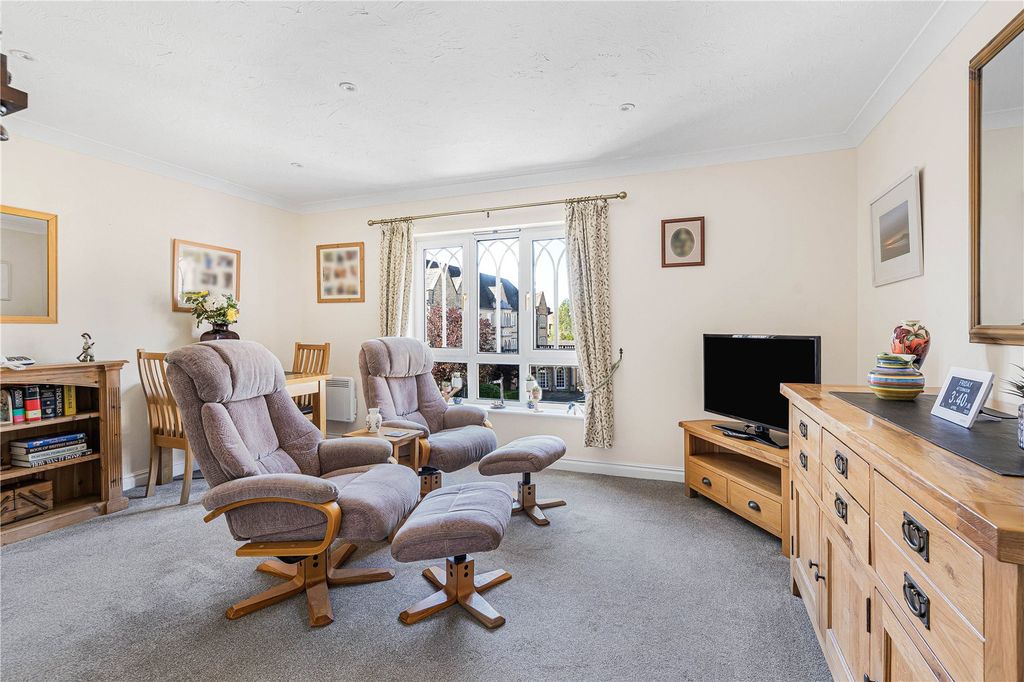Property photo 2 of 30 Picture No. 05