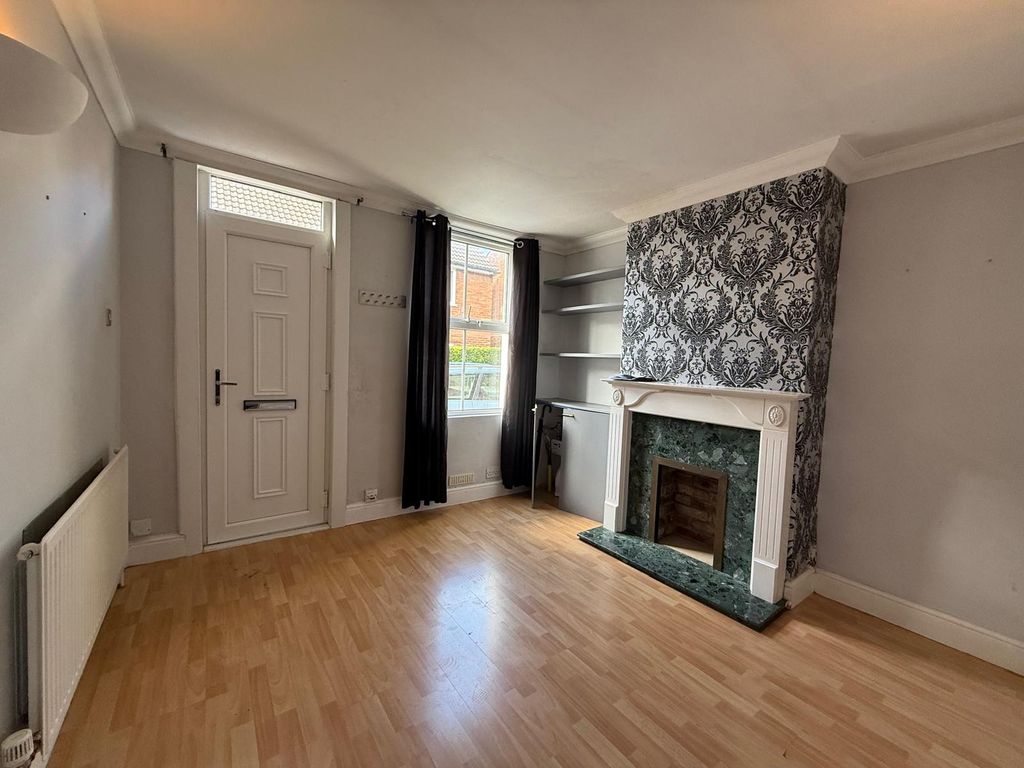 Property photo 1 of 7 Dining Room