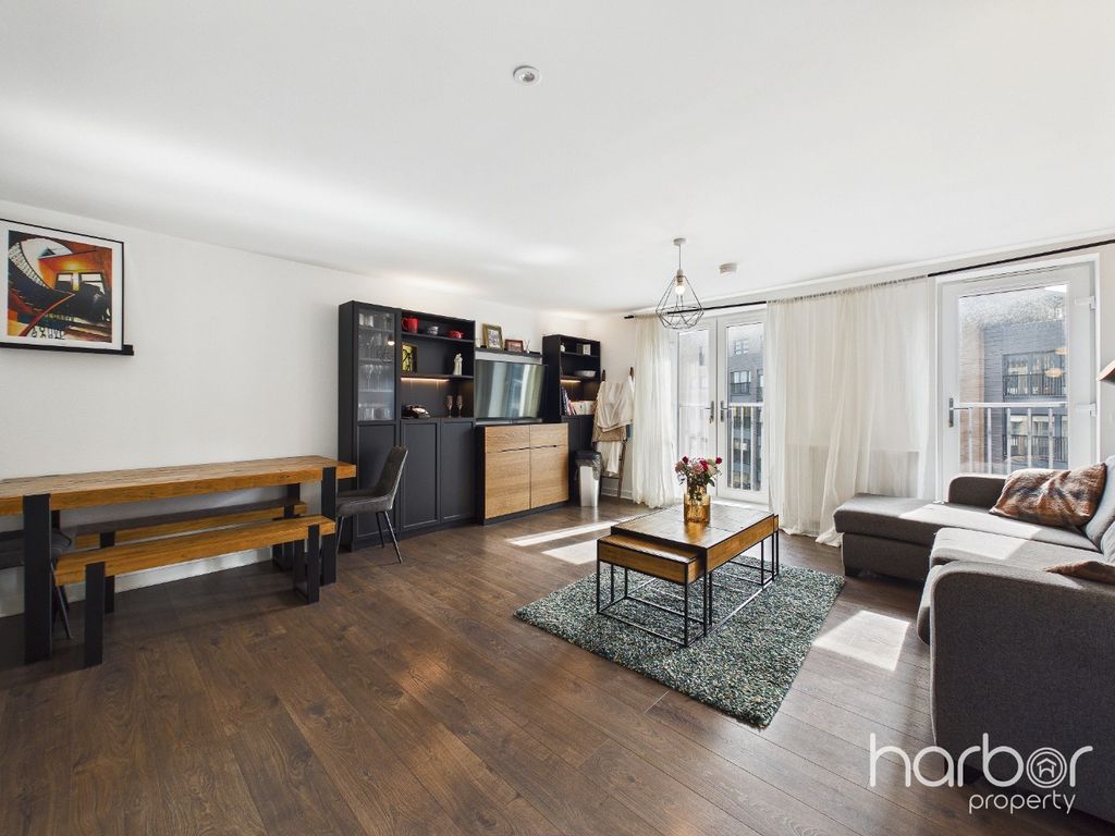 Property photo 2 of 17 5053102