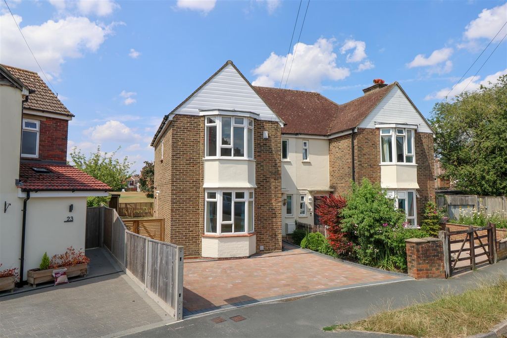 Property photo 1 of 27 1