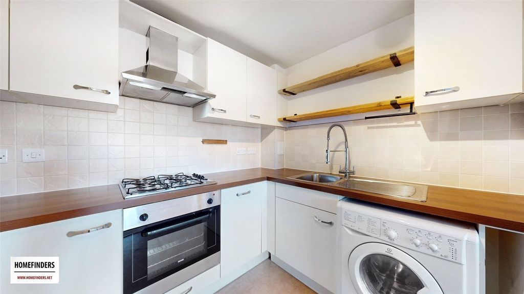 Property photo 3 of 13 Picture No. 21