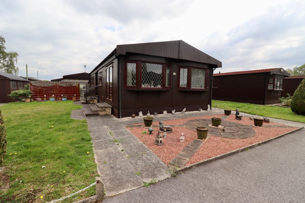 Property photo 1 of 19 Img_2382