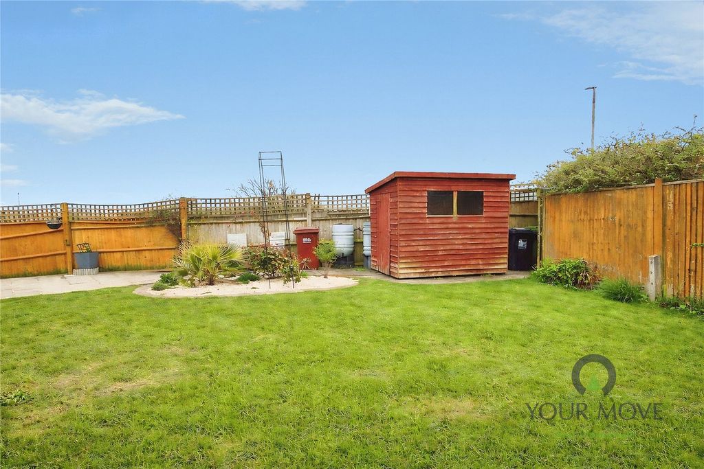 Property photo 3 of 18 Garden