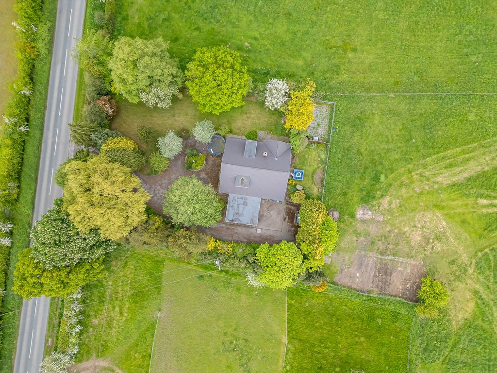 Property photo 3 of 26