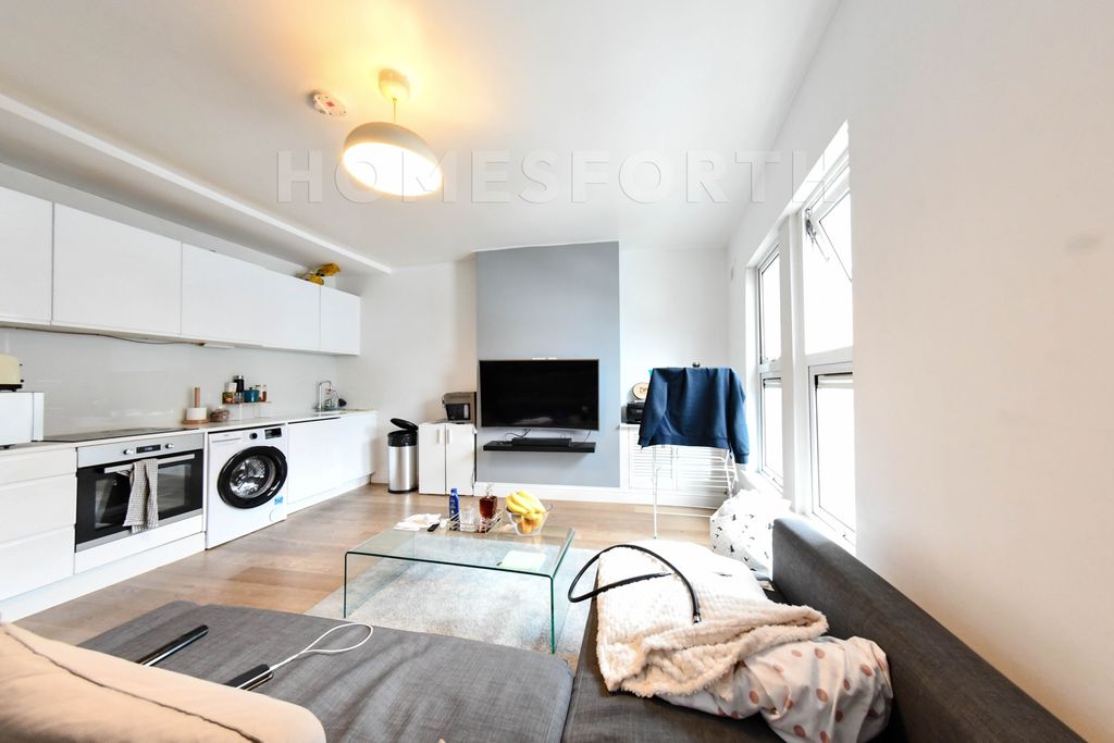 Property photo 2 of 13 Photo 15