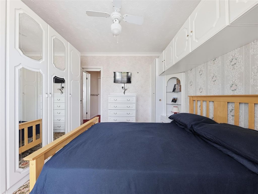 Property photo 3 of 67 Bedroom.Jpg