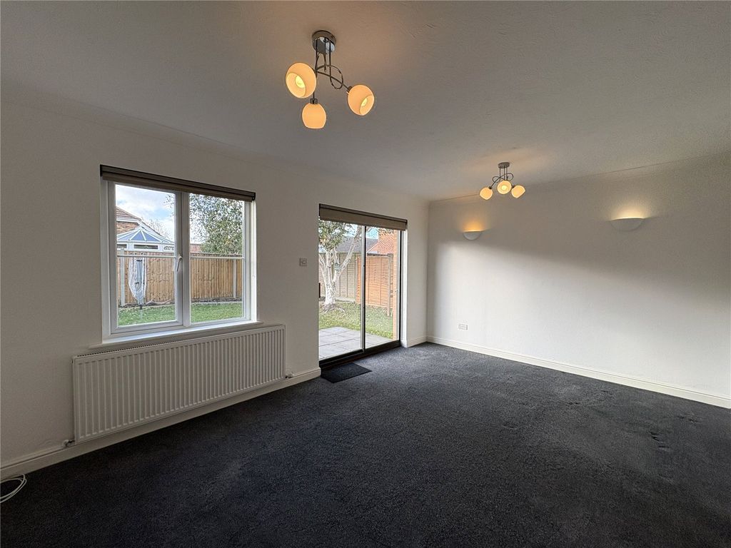 Property photo 3 of 14 Picture No. 16