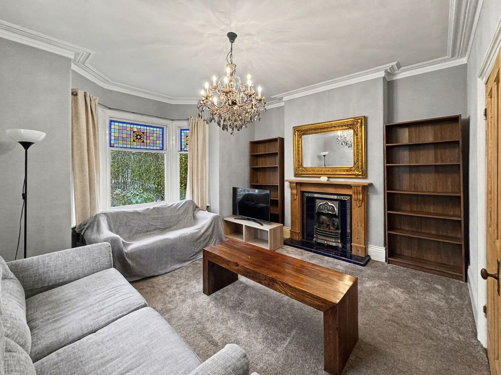 Property photo 2 of 25