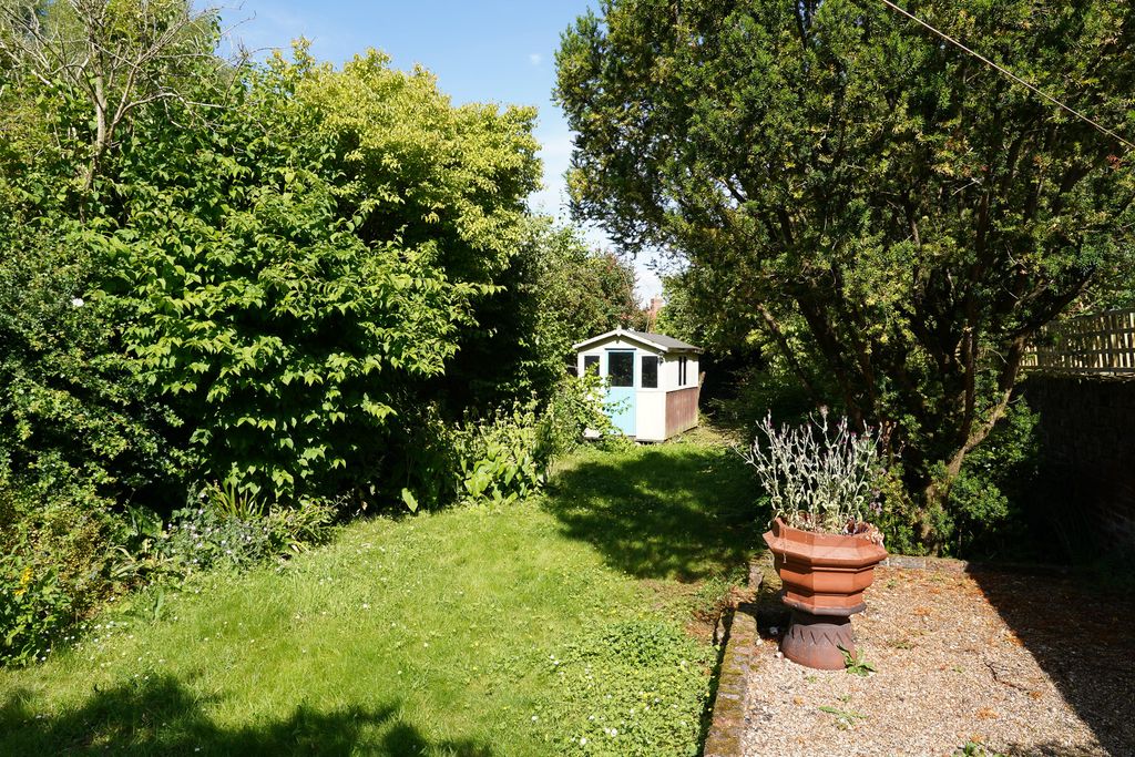 Property photo 2 of 11
