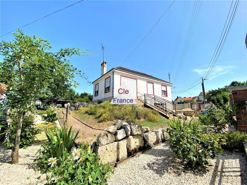 Property photo 1 of 11