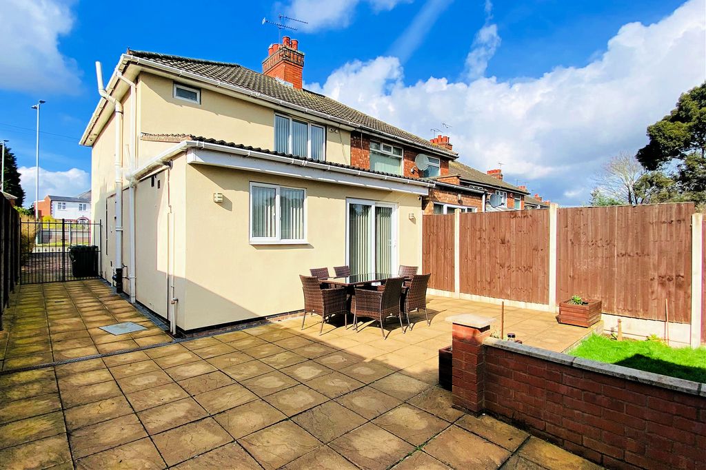 Property photo 2 of 24