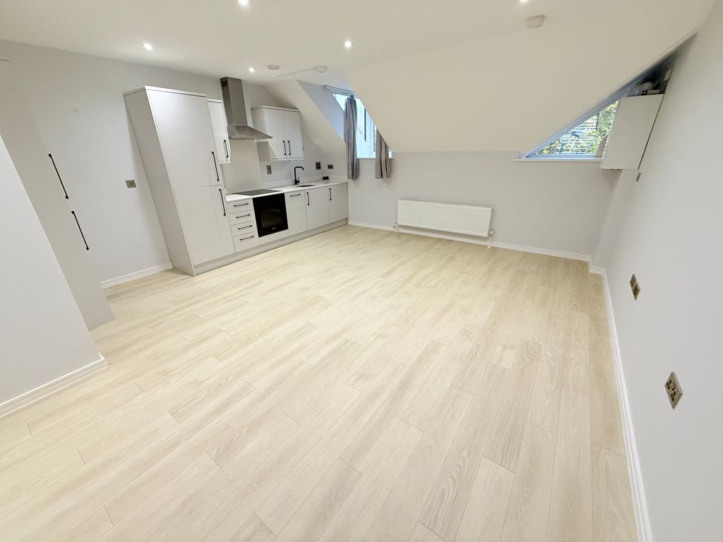 Property photo 1 of 6 Img_0936