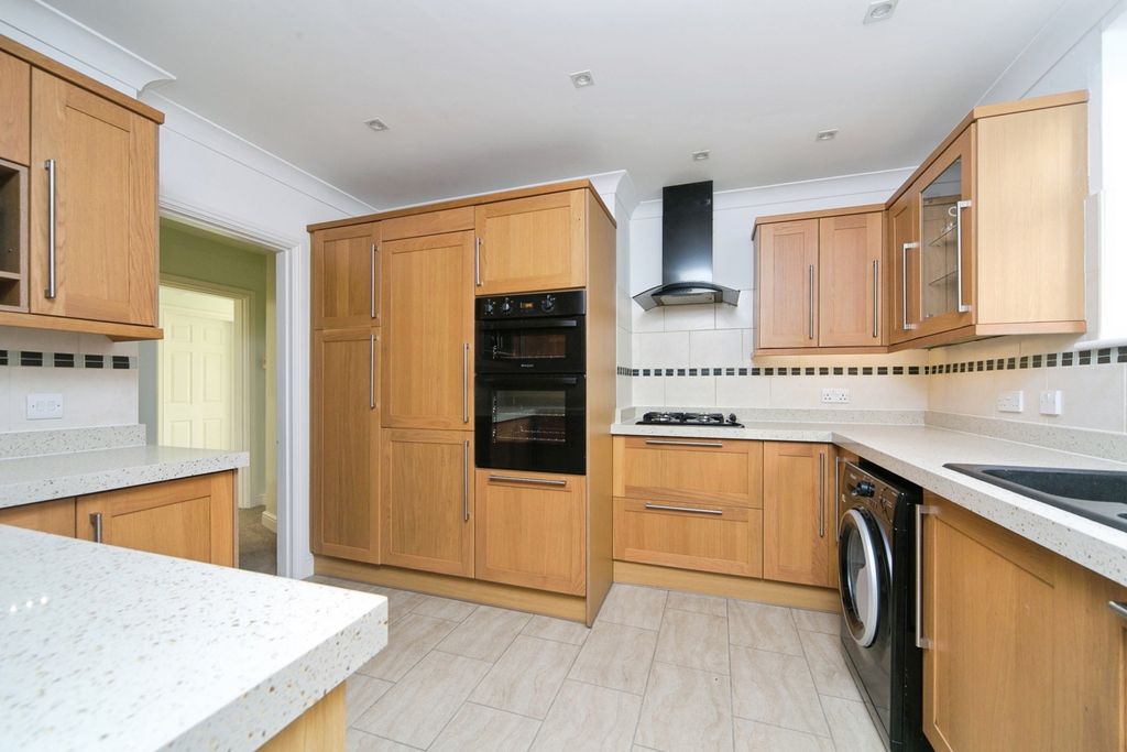 Property photo 3 of 16 Pbox-Img.Jpg
